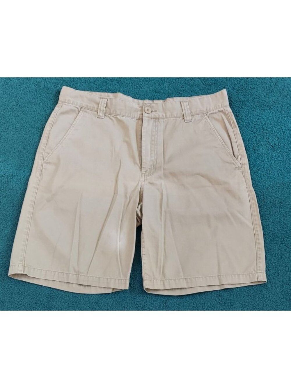 The North Face men’s tan casual shorts flat 36
